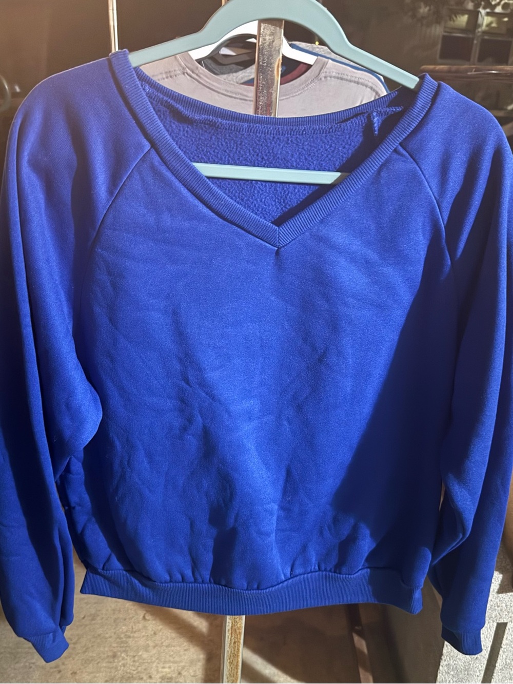SHEIN Royal Blue V-Neck Pullover Sweatshirt